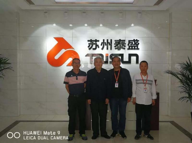 顽主—记我公司元老级工程师罗玉林.jpg